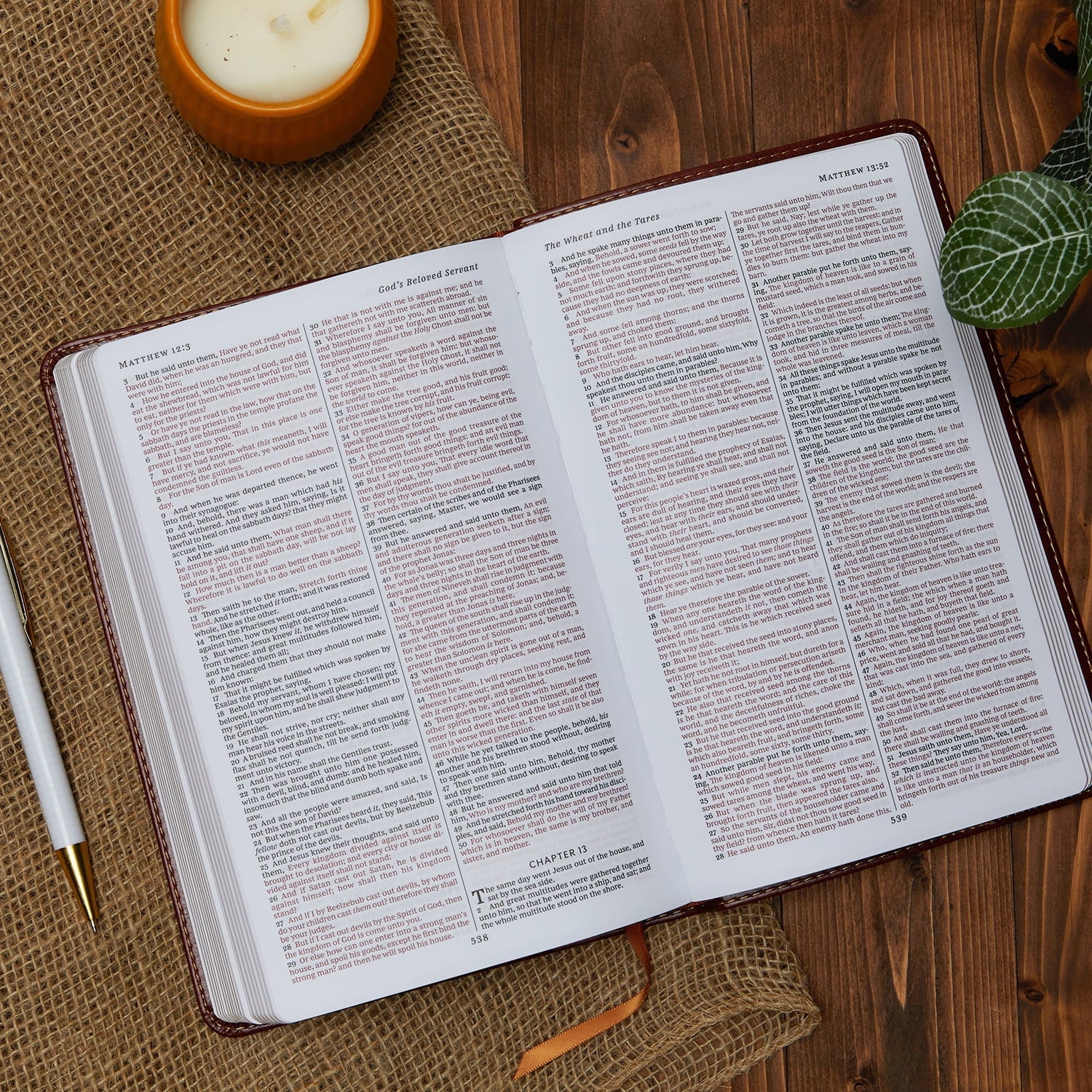 KJV, Deluxe Gift Bible, Imitation Leather, Black, Red Letter Edition (Hardcover)