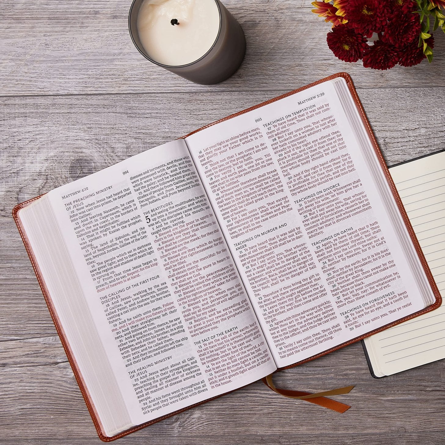 KJV Holy Bible: Giant Print Thinline Bible, Black Leathersoft, Red Letter, Comfort Print: King James Version (Vintage Se, (Hardcover)